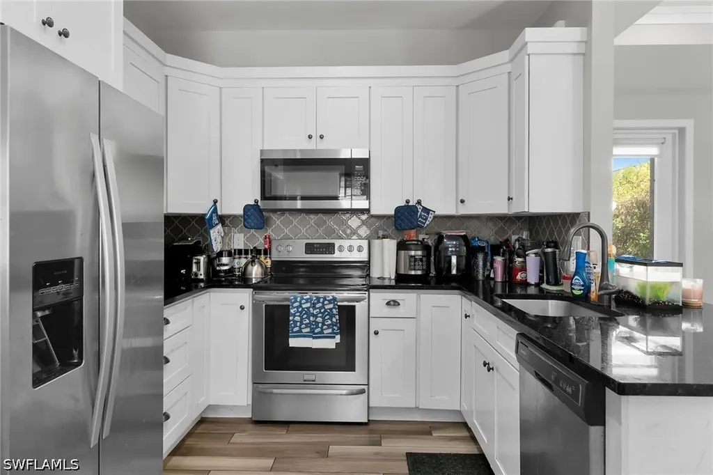 1386 Rosemary Lane Naples FL 34103