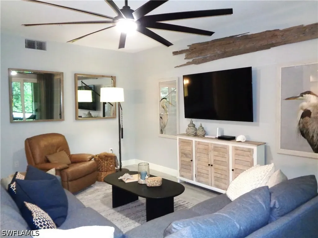 575 El Camino Real Naples FL 34119