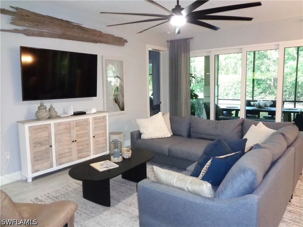 575 El Camino Real Naples FL 34119