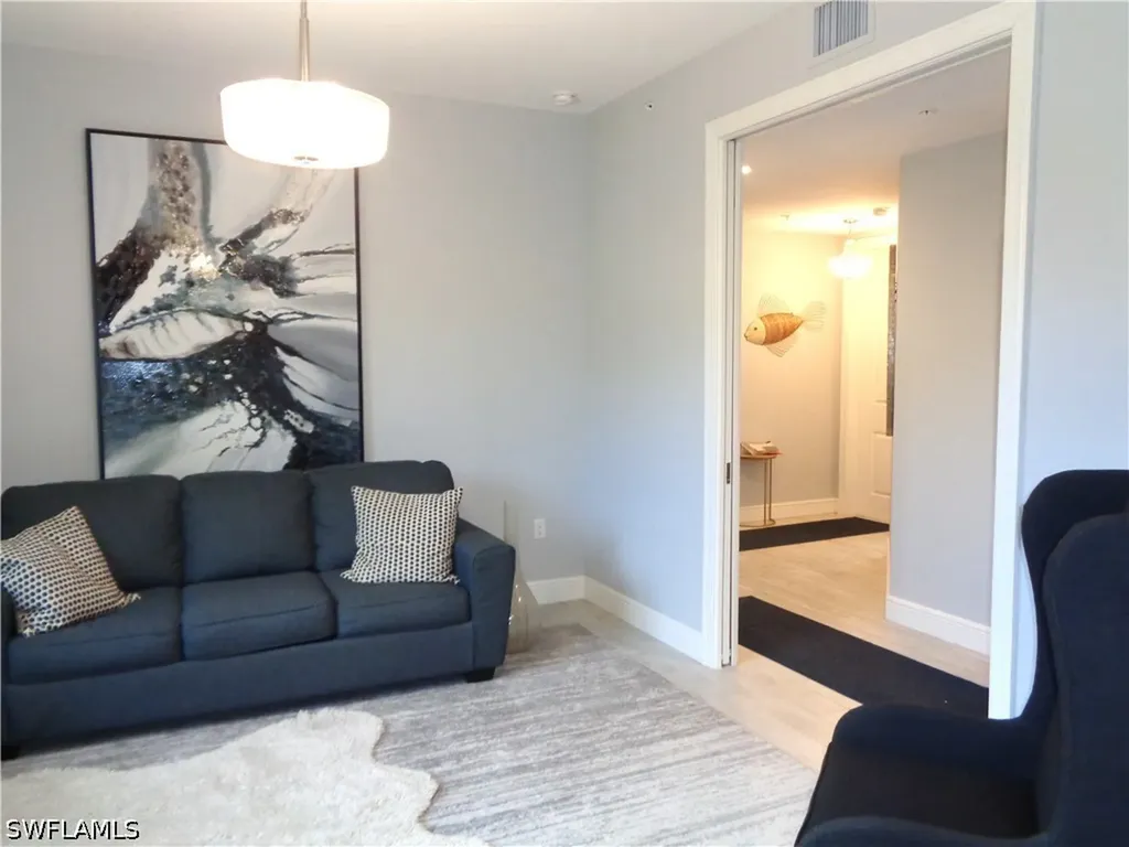 575 El Camino Real Naples FL 34119