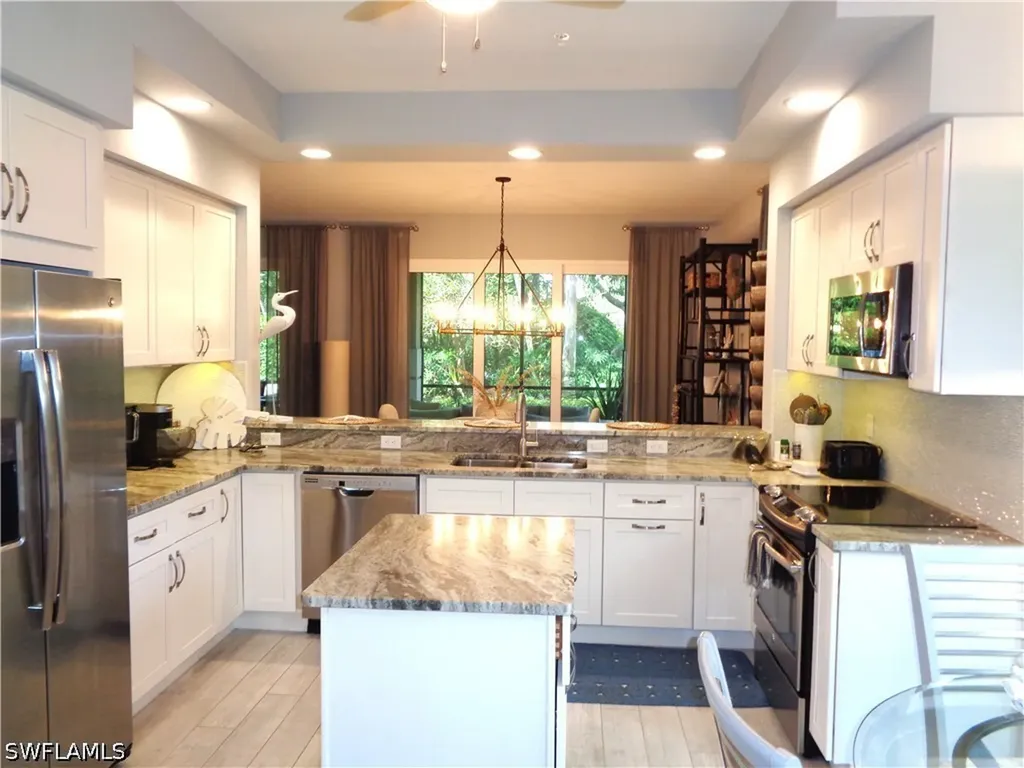 575 El Camino Real Naples FL 34119