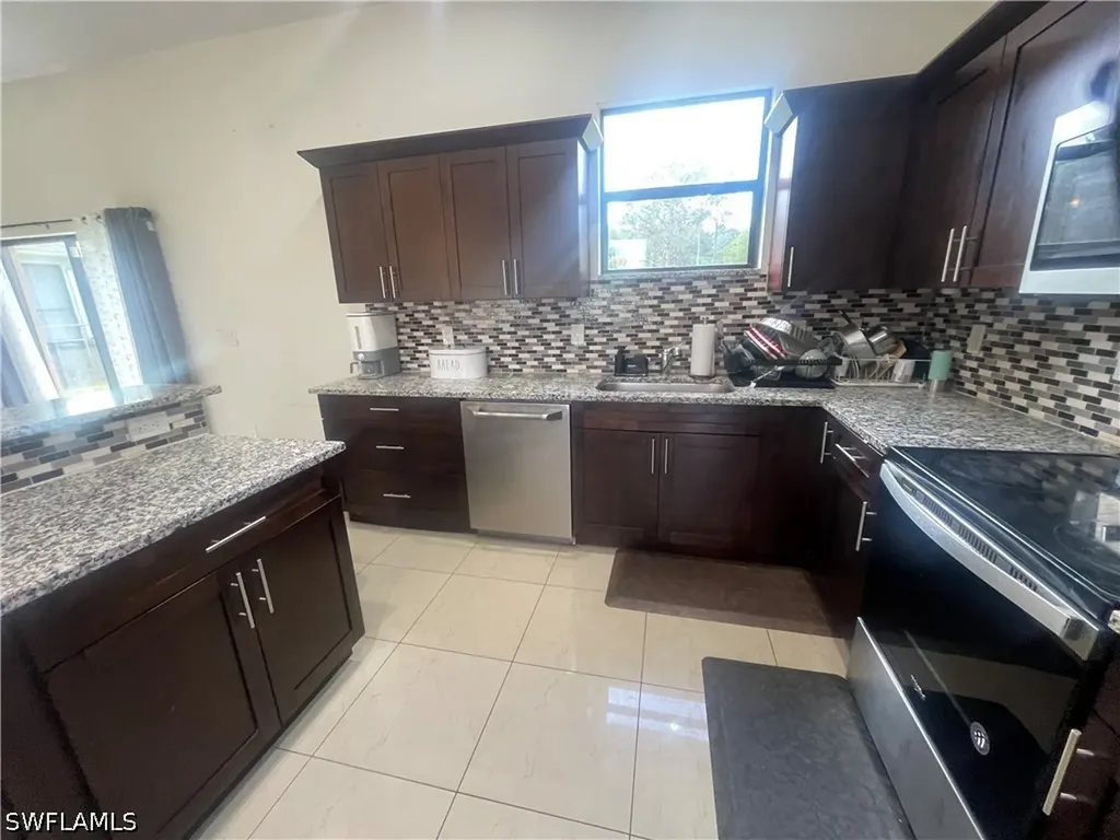 2660 72nd Avenue NE Naples FL 34120