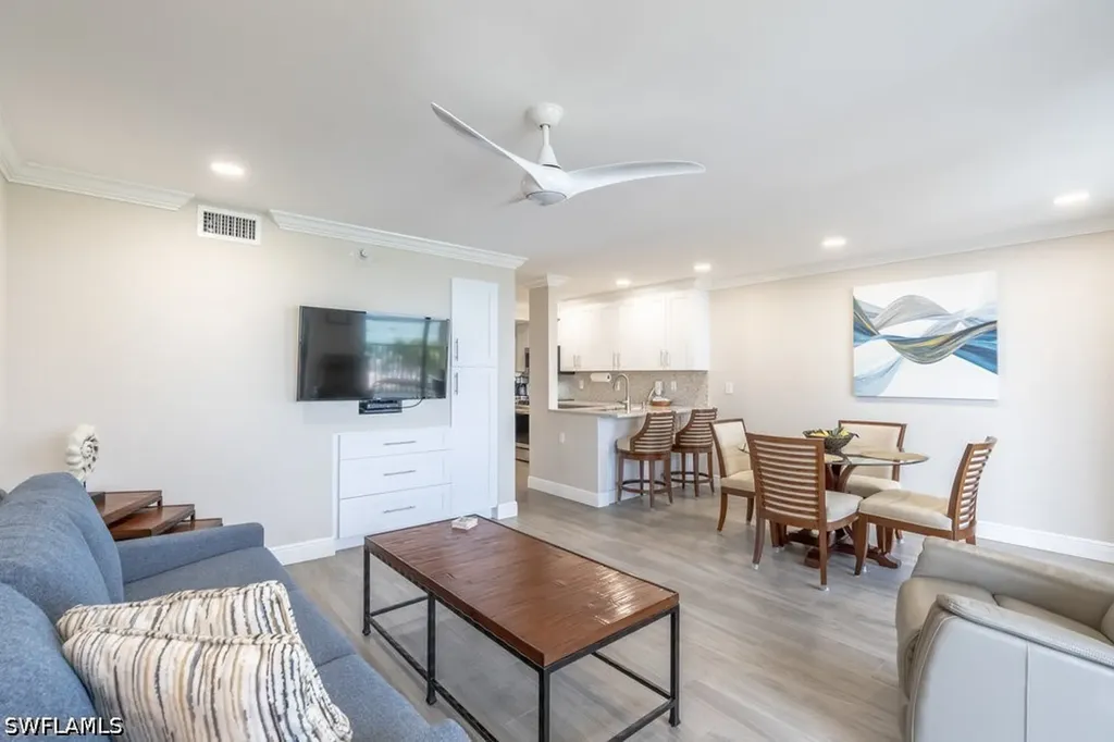 10 Tampa Place Marco Island FL 34145