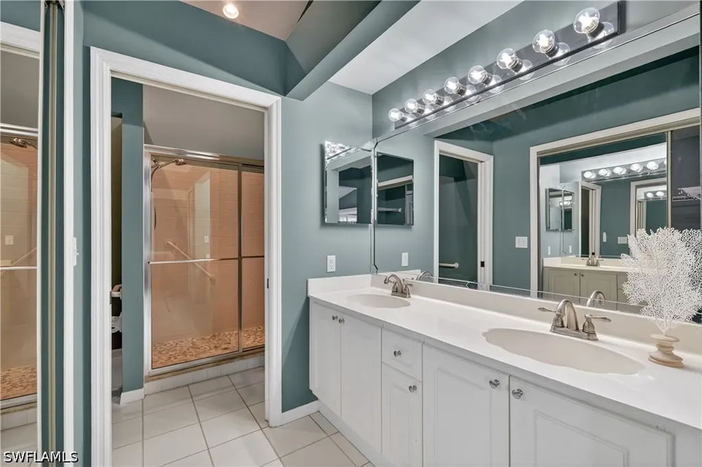 13061 Hamilton Harbour Drive Naples FL 34110