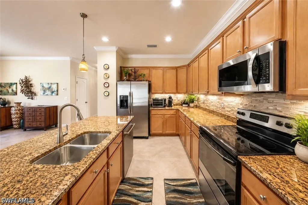 14670 Fern Lake Court Naples FL 34114