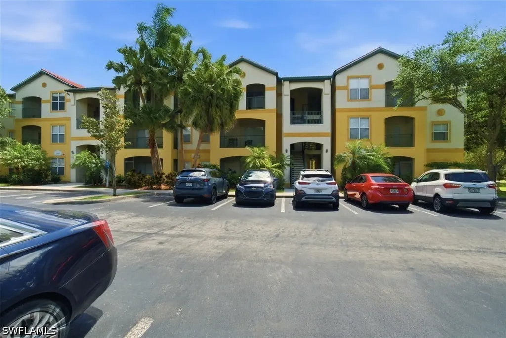11521 Villa Grand Fort Myers FL 33913