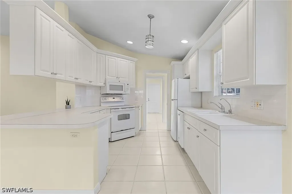 4187 Saint George Lane Naples FL 34119