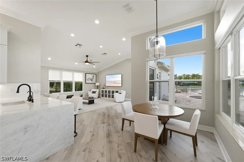2179 Canary Island Cove Naples FL 34119