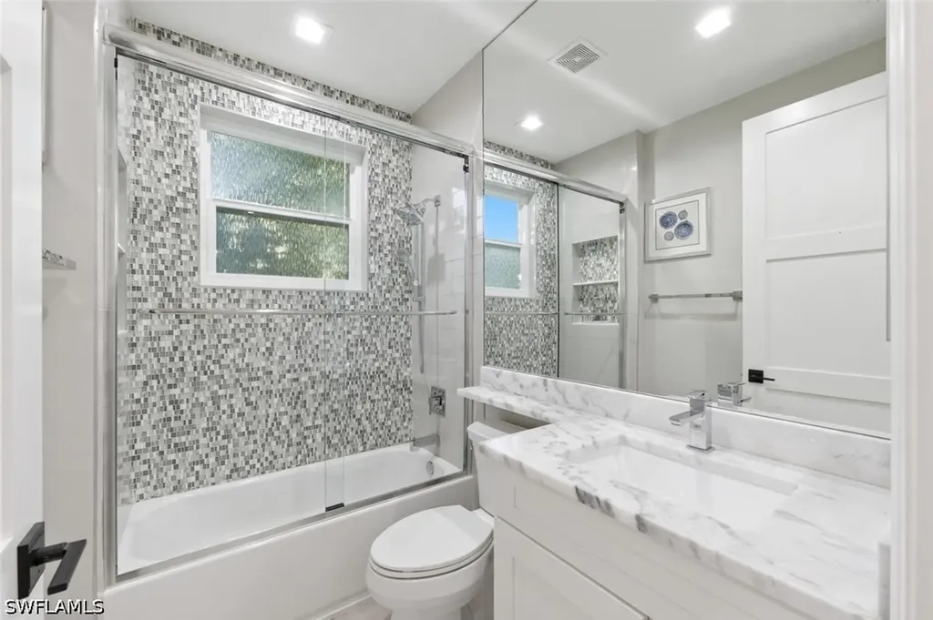 2179 Canary Island Cove Naples FL 34119