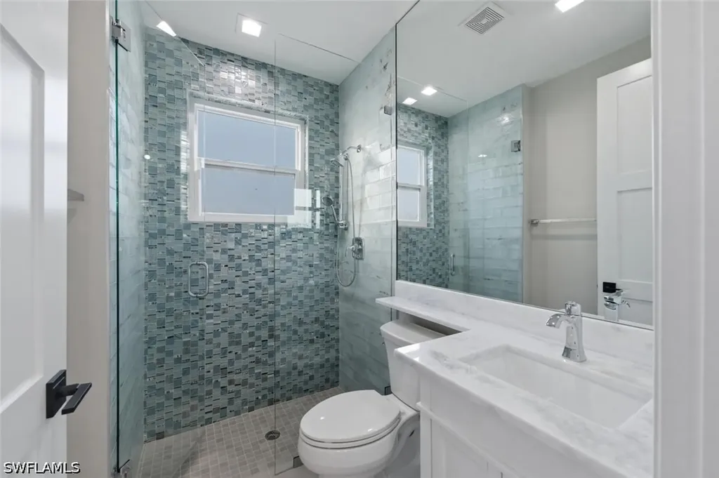 2179 Canary Island Cove Naples FL 34119