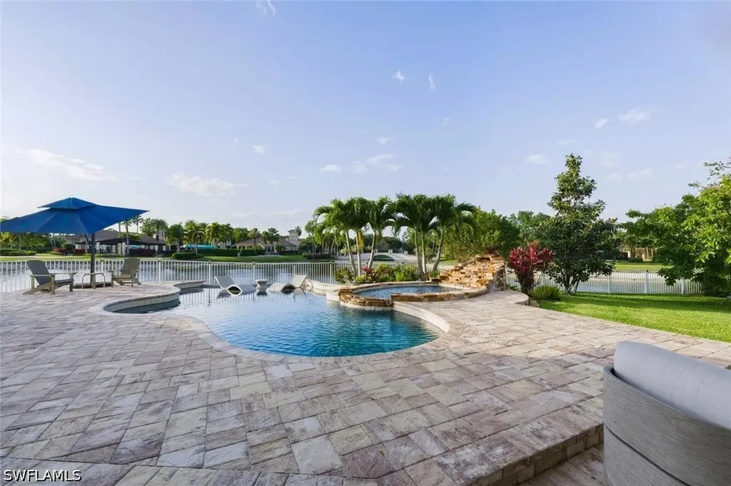 2179 Canary Island Cove Naples FL 34119