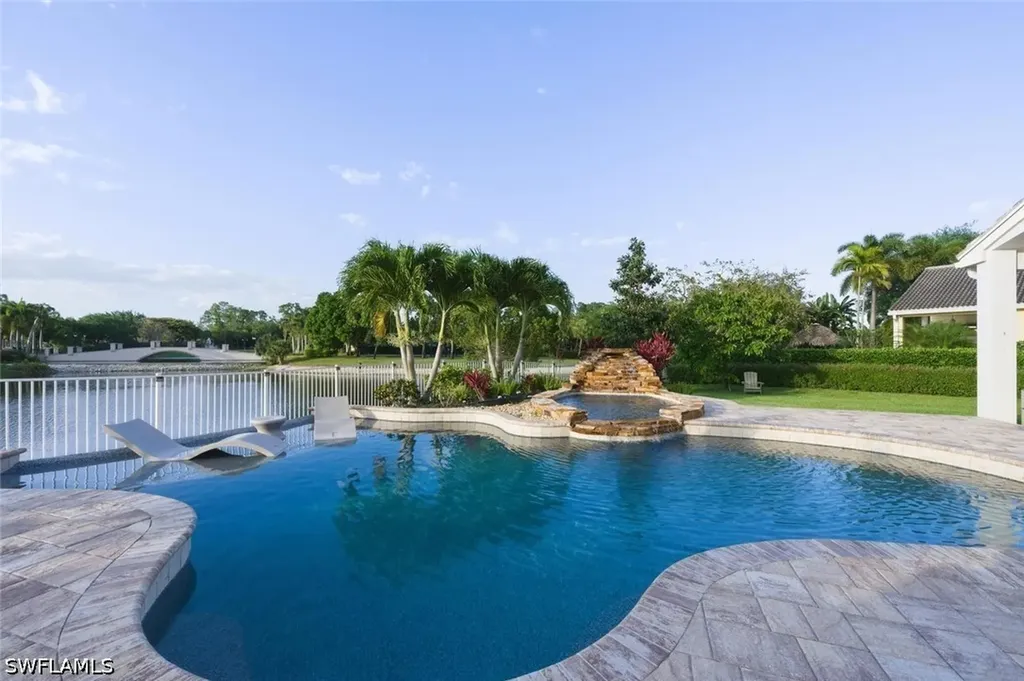 2179 Canary Island Cove Naples FL 34119