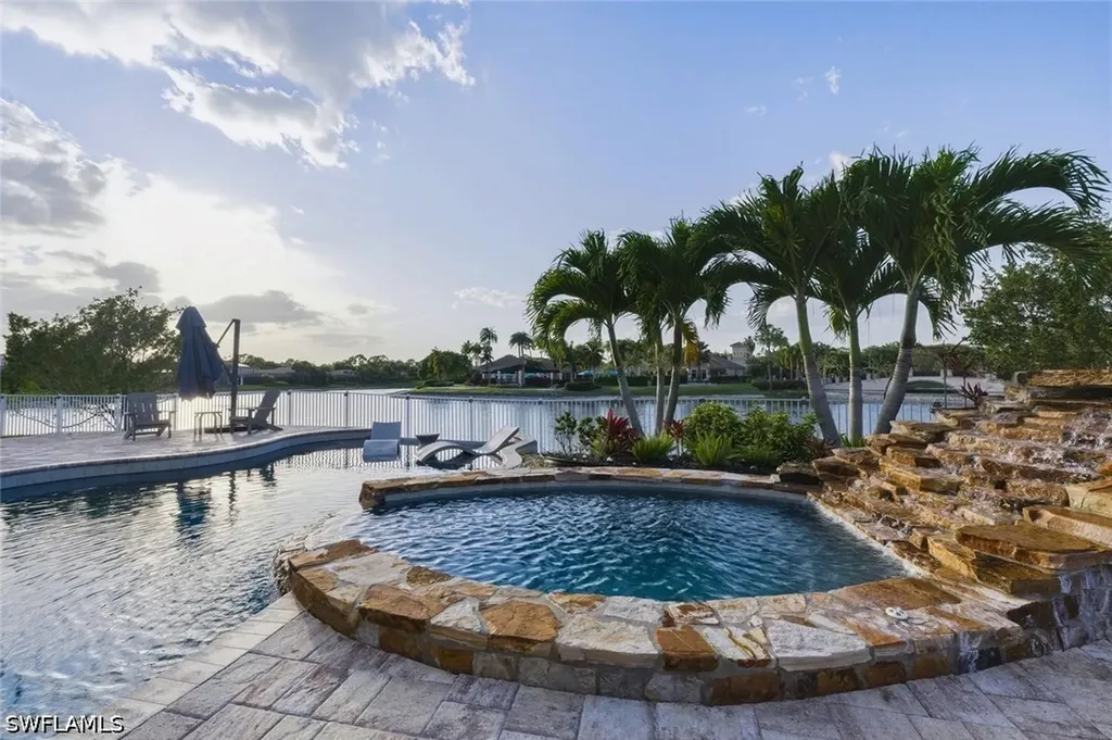 2179 Canary Island Cove Naples FL 34119