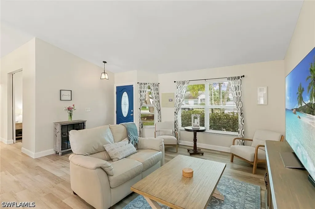 159 Plantation Circle Naples FL 34104