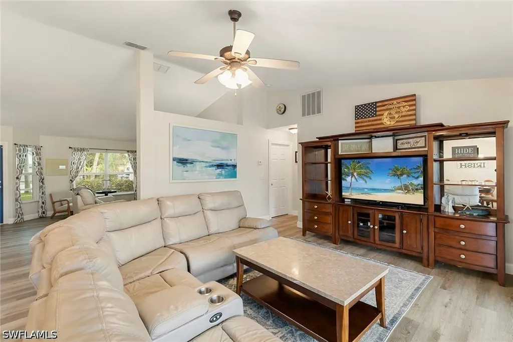 159 Plantation Circle Naples FL 34104