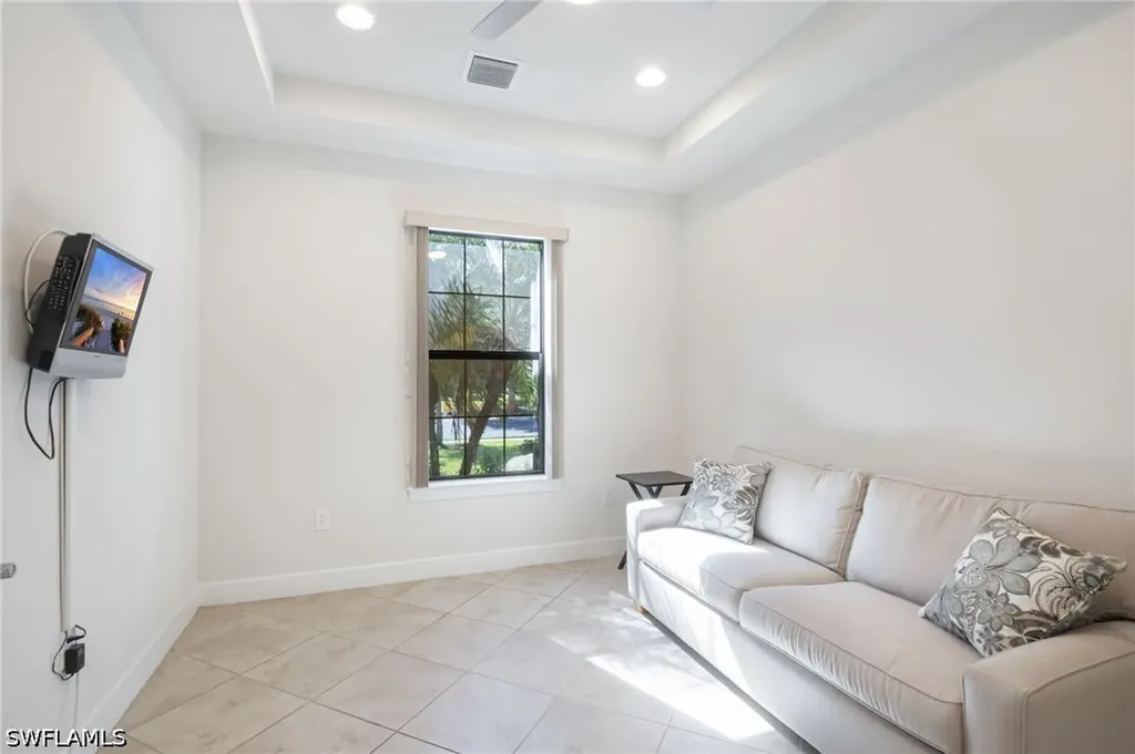 9074 Triangle Palm Lane Fort Myers FL 33913