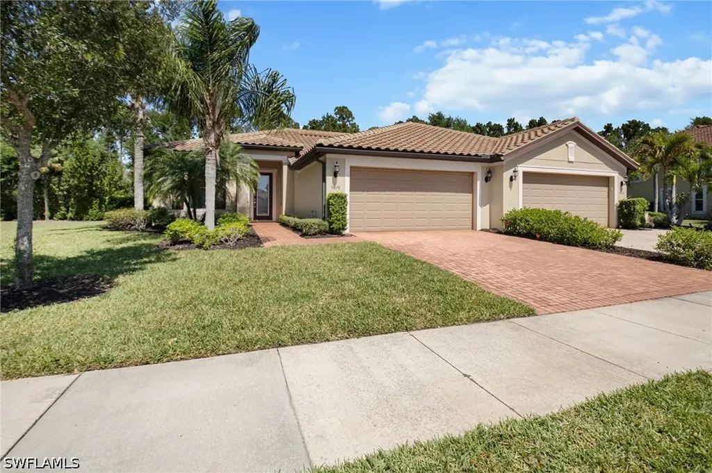 9074 Triangle Palm Lane Fort Myers FL 33913
