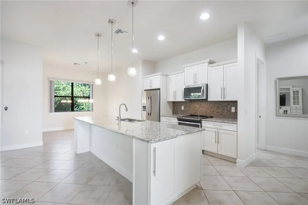 9074 Triangle Palm Lane Fort Myers FL 33913