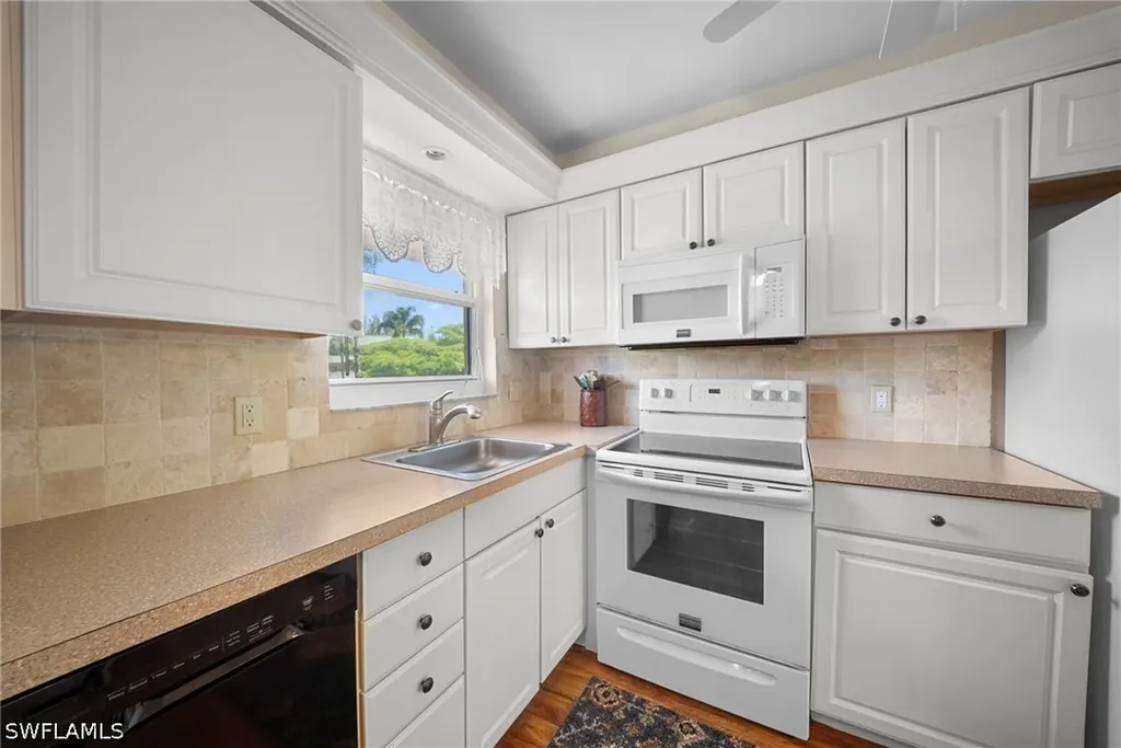 400 Forest Lakes Boulevard Naples FL 34105
