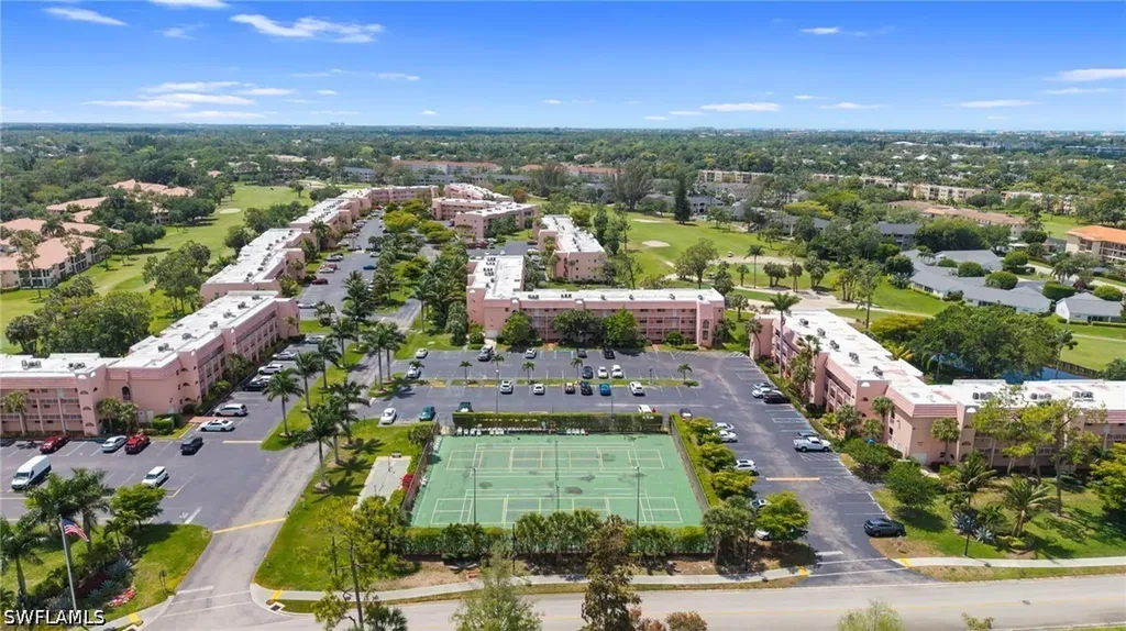 400 Forest Lakes Boulevard Naples FL 34105
