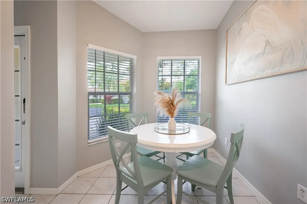 367 Dover Place Naples FL 34104