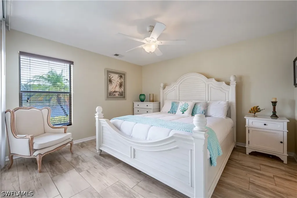 367 Dover Place Naples FL 34104