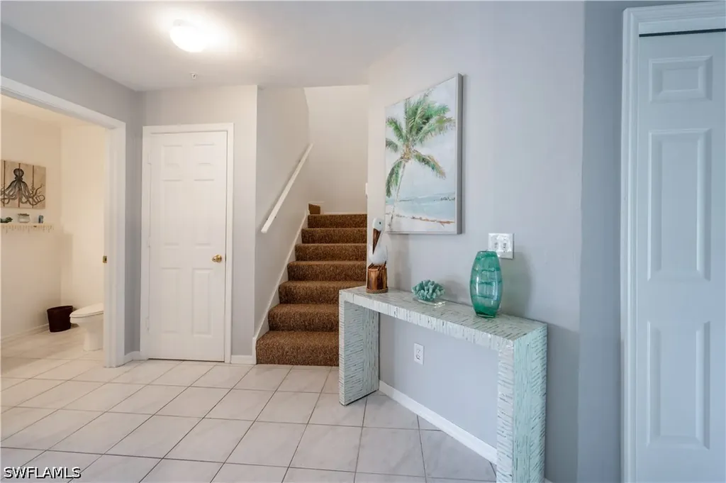 367 Dover Place Naples FL 34104