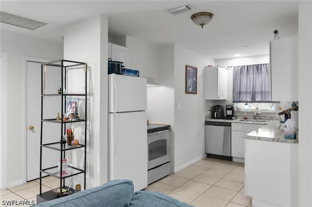 1400 Rosemary Lane Naples FL 34103