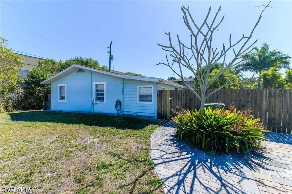 1400 Rosemary Lane Naples FL 34103