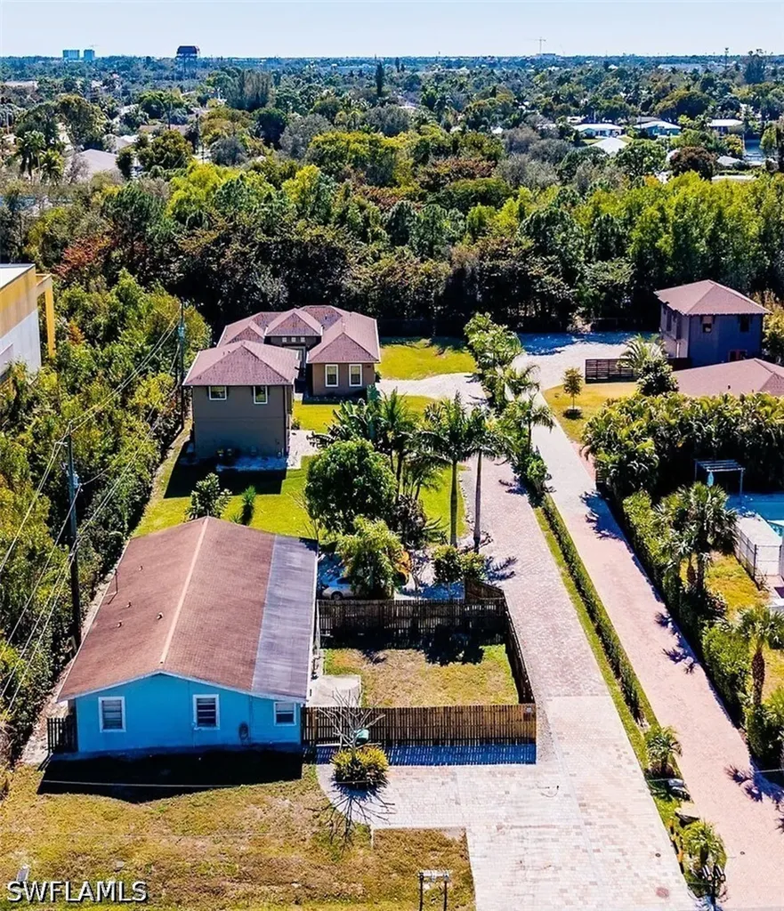 1400 Rosemary Lane Naples FL 34103