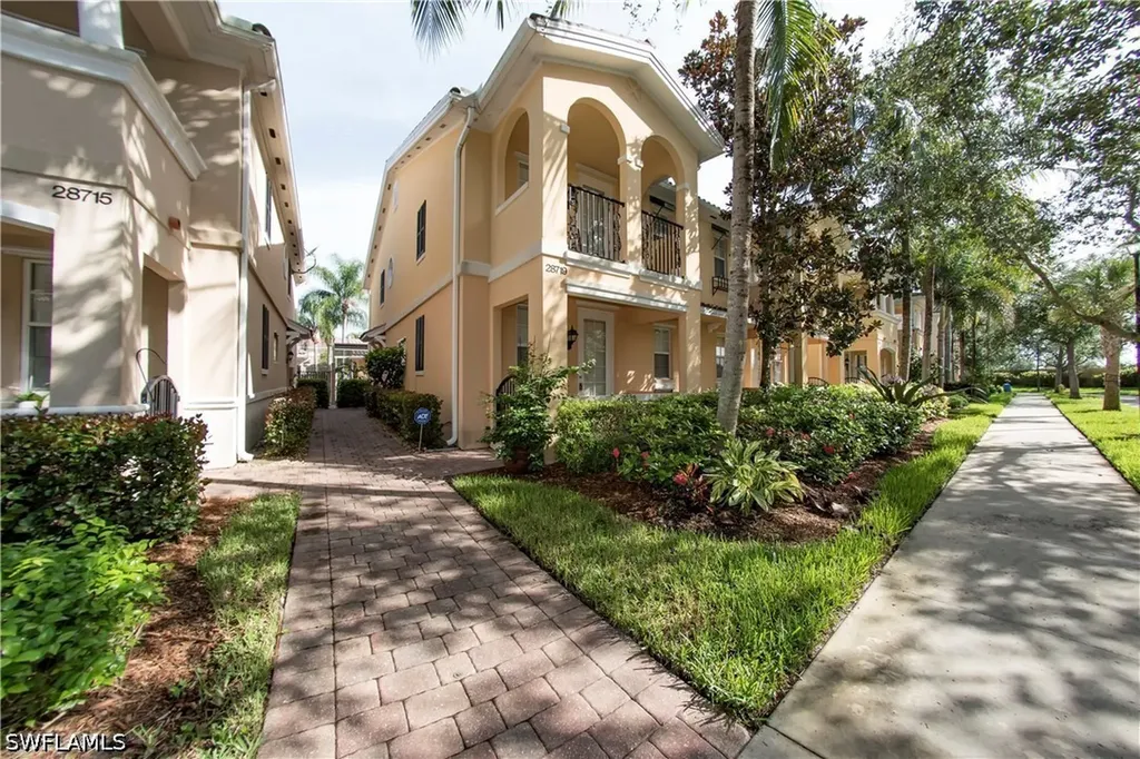 28719 Alessandria Circle Bonita Springs FL 34135