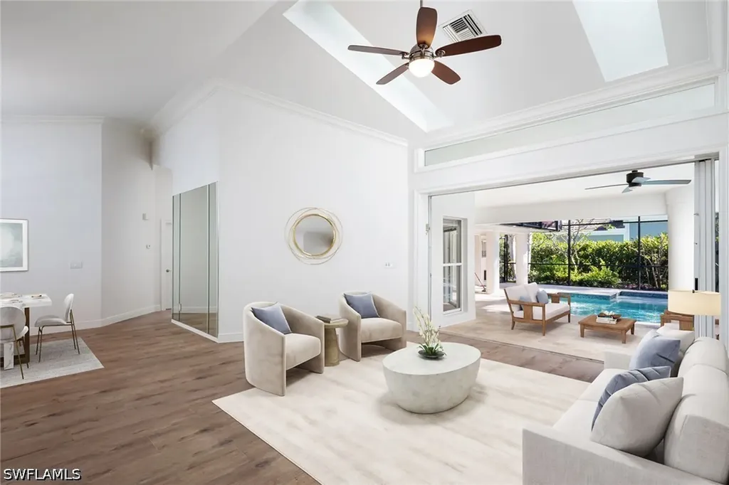 1815 Mission Drive Naples FL 34109