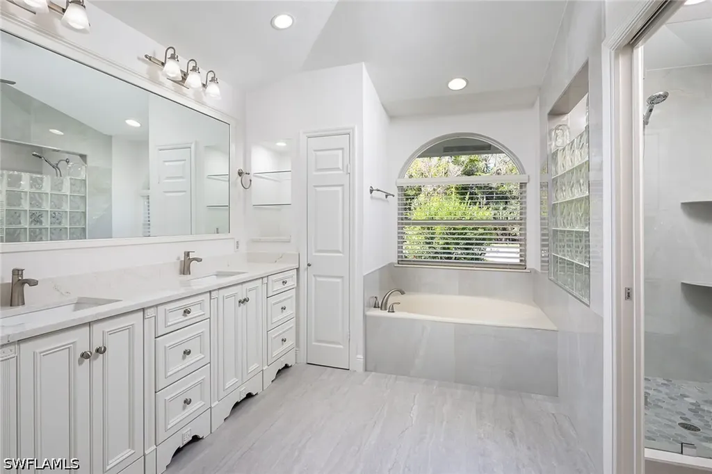 1815 Mission Drive Naples FL 34109