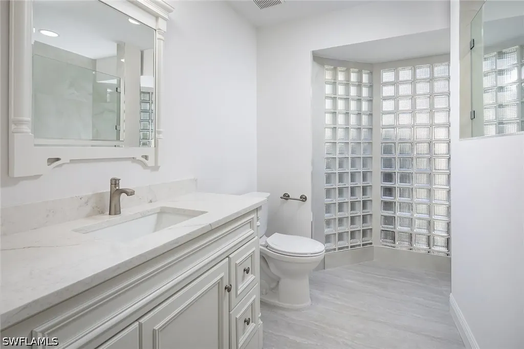 1815 Mission Drive Naples FL 34109