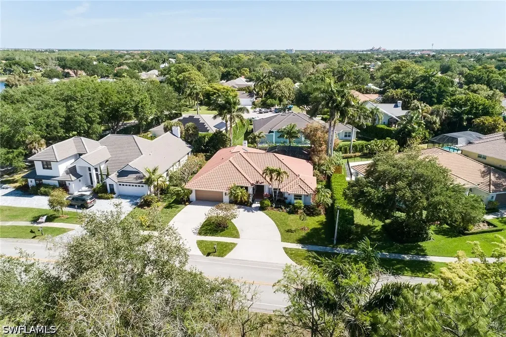 1815 Mission Drive Naples FL 34109