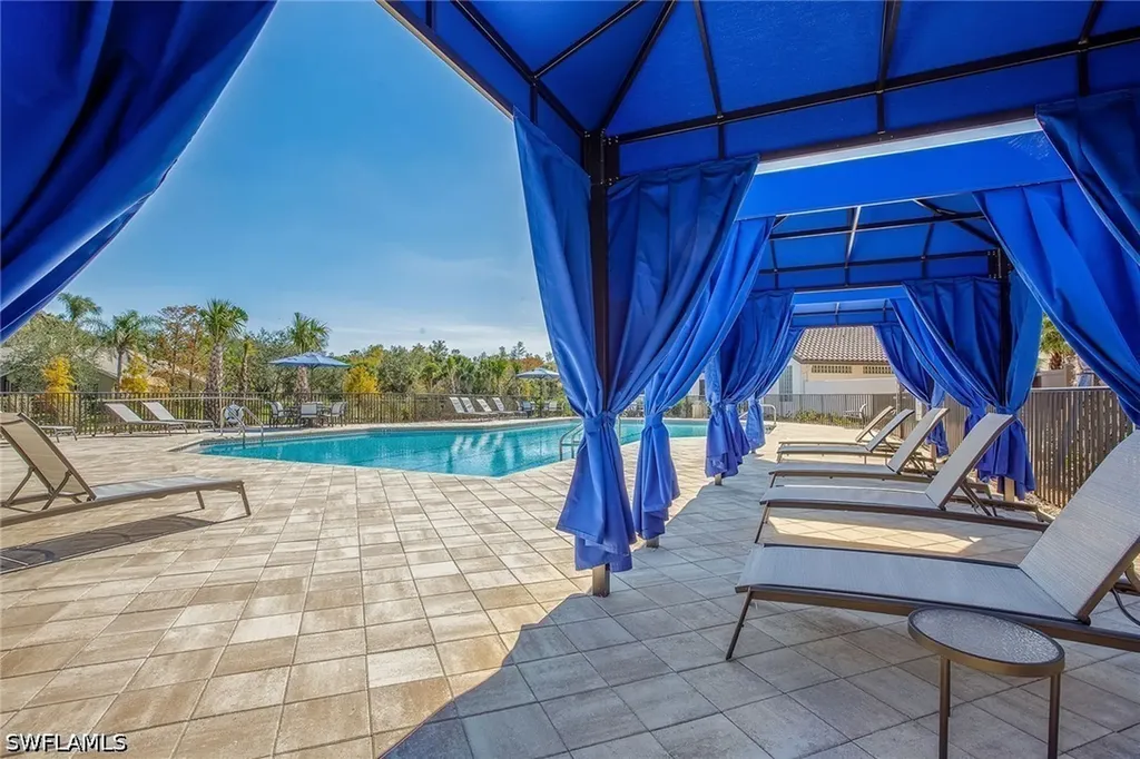 1815 Mission Drive Naples FL 34109