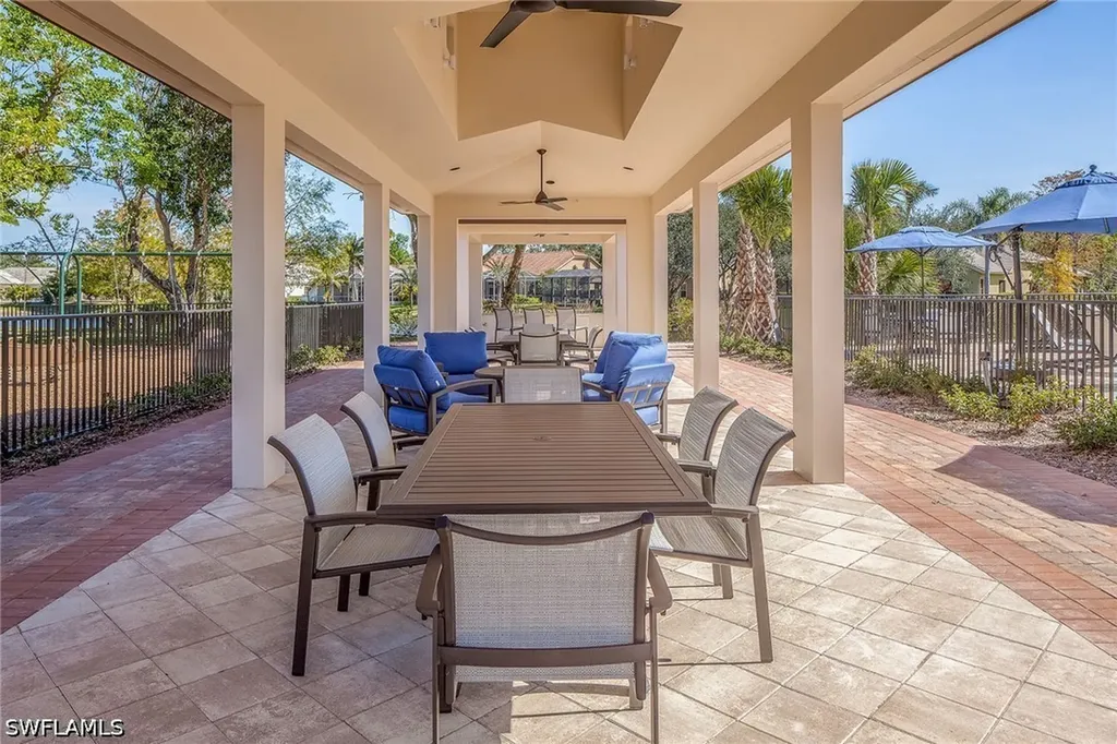 1815 Mission Drive Naples FL 34109
