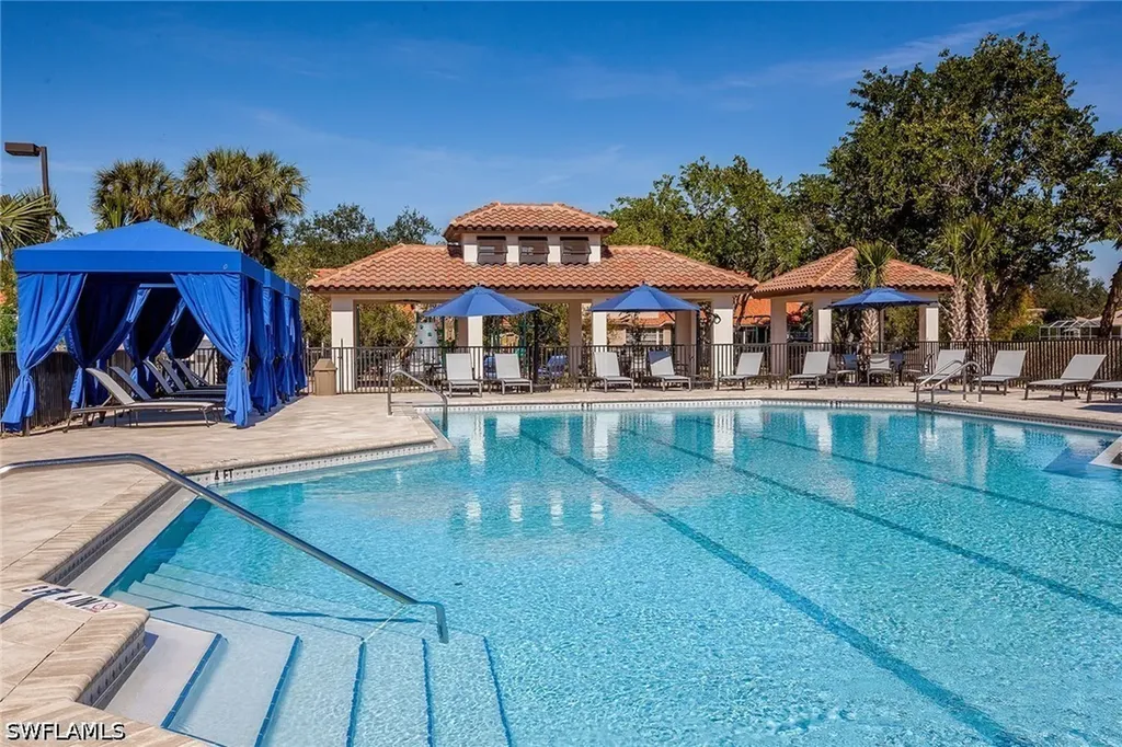 1815 Mission Drive Naples FL 34109