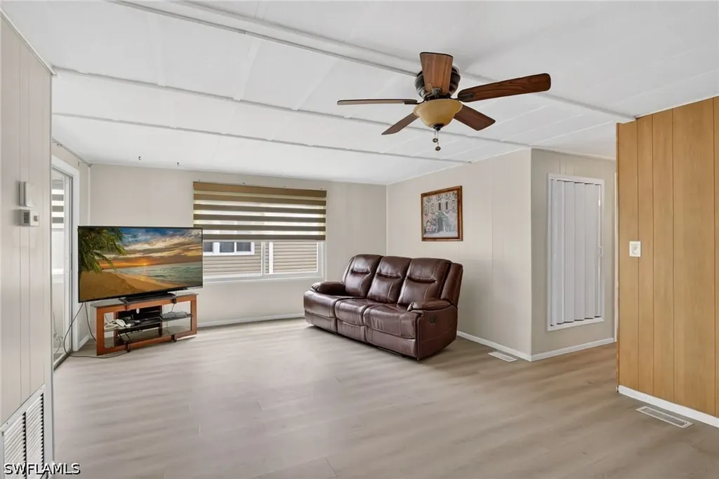 77 Enchanting Boulevard Naples FL 34112
