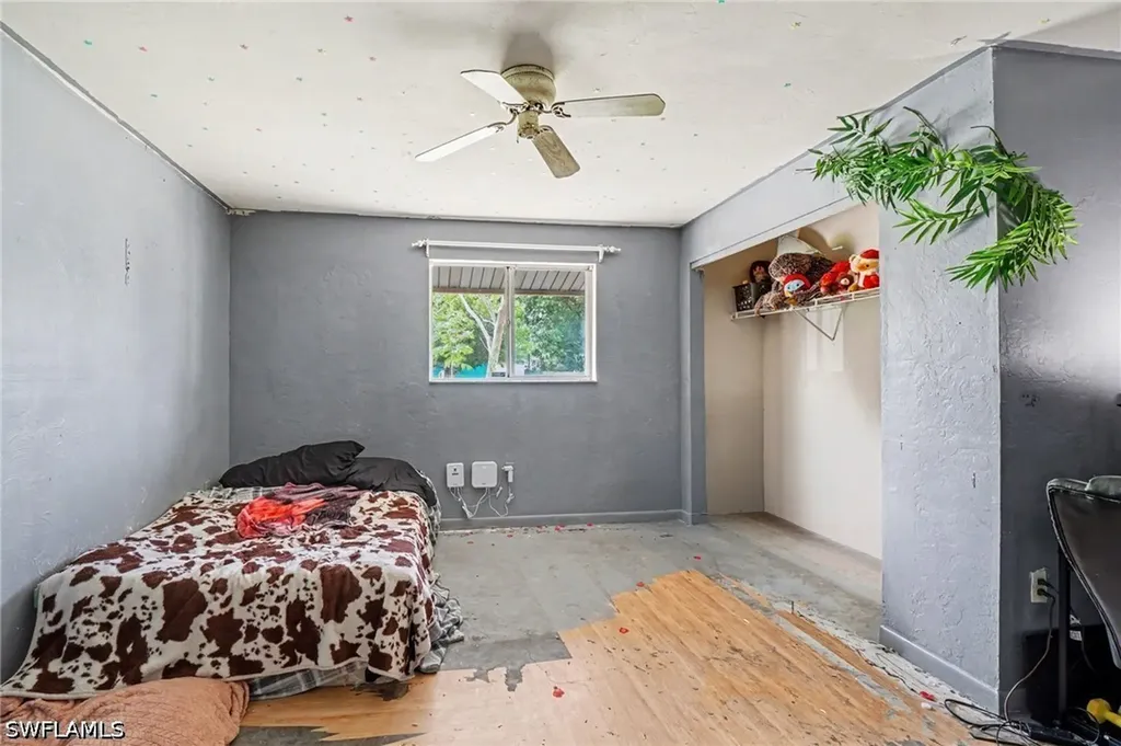 13826 5th Street Fort Myers FL 33905