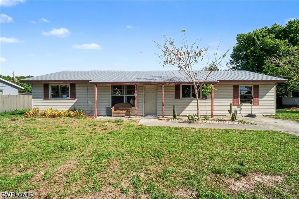 13826 5th Street Fort Myers FL 33905