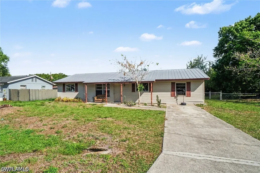 13826 5th Street Fort Myers FL 33905