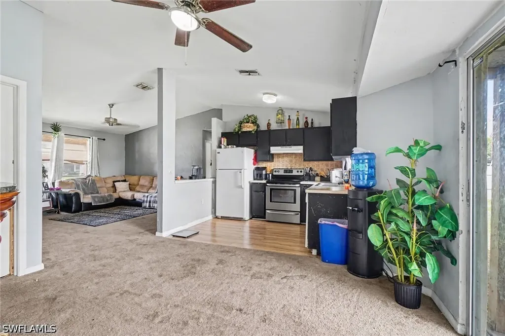 13826 5th Street Fort Myers FL 33905
