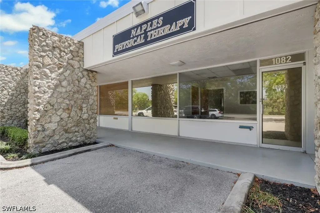 1078, 1080, 1082 6th Avenue N Naples FL 34102