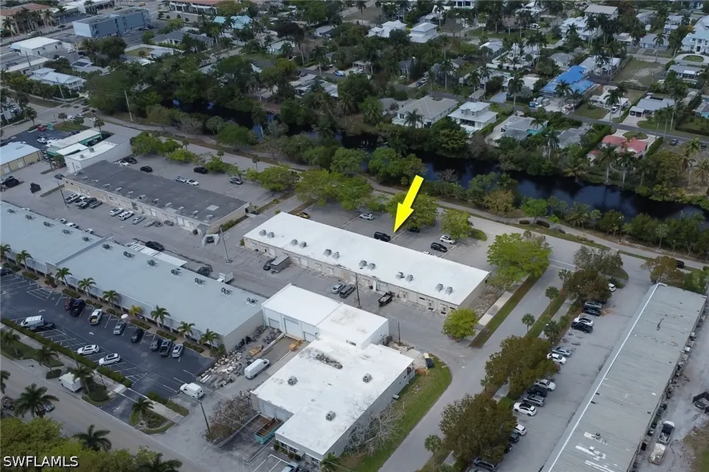 1078, 1080, 1082 6th Avenue N Naples FL 34102