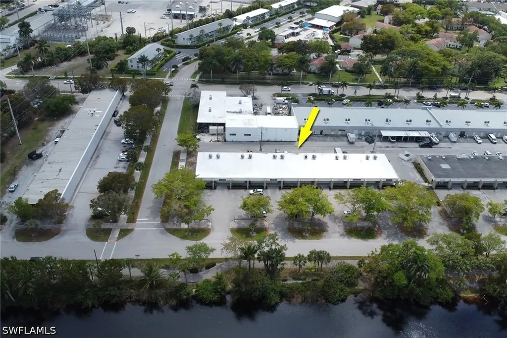 1078, 1080, 1082 6th Avenue N Naples FL 34102