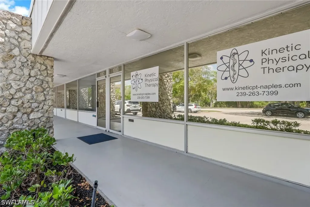1078, 1080, 1082 6th Avenue N Naples FL 34102