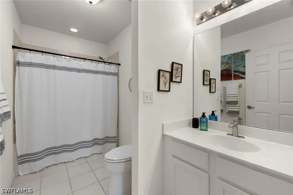 9050 Las Maderas Drive Bonita Springs FL 34135