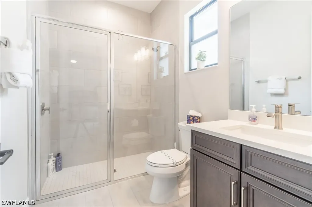 822 105th Avenue N Naples FL 34108