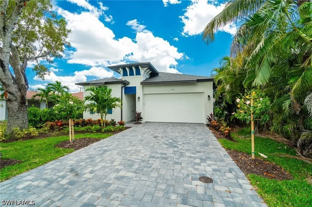822 105th Avenue N Naples FL 34108